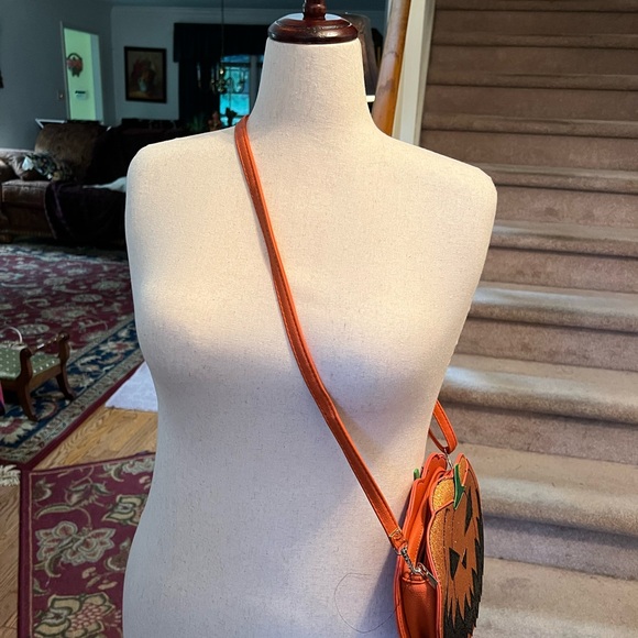 BNWT Unique Vintage Limited Edition Reversible Glitter Jack-O-Lantern Purse - Picture 4 of 6
